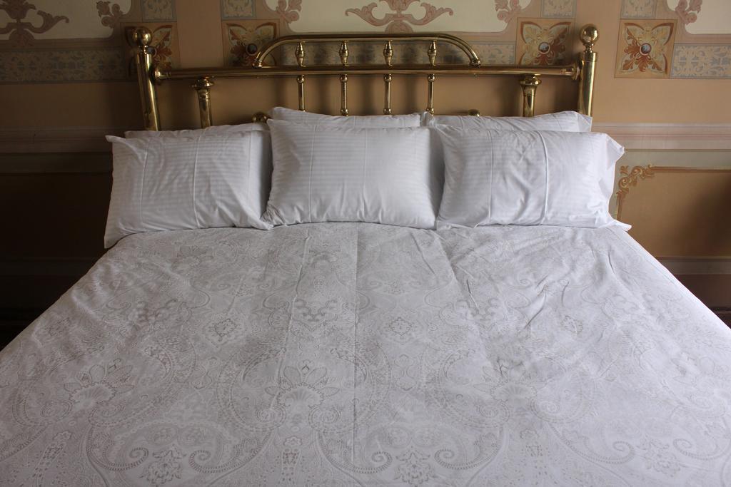 Leonora Hostal ปวยบลา ภายนอก รูปภาพ