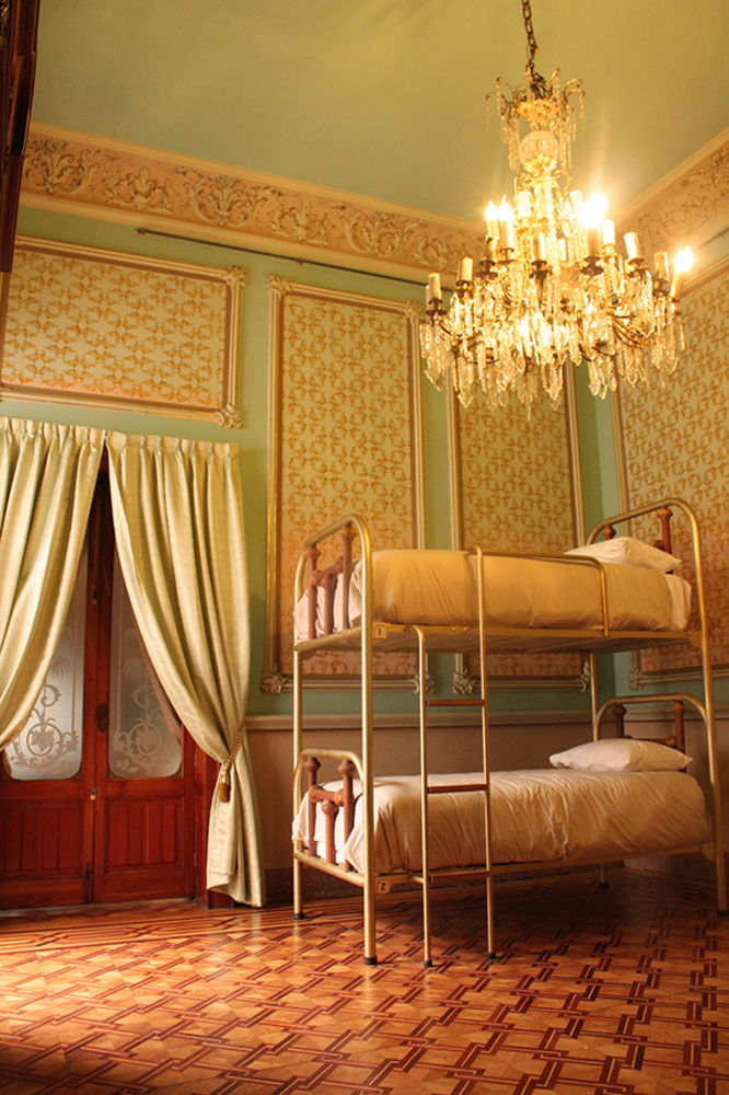 Leonora Hostal ปวยบลา ภายนอก รูปภาพ