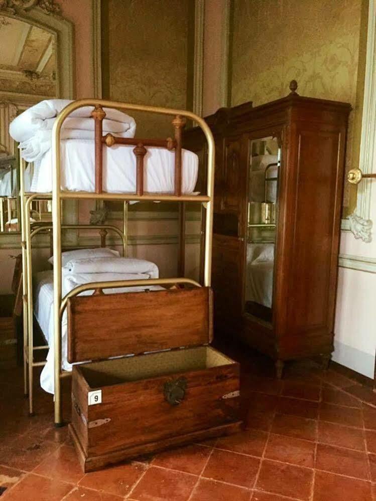 Leonora Hostal ปวยบลา ภายนอก รูปภาพ